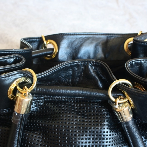 BNWT - A/X Armani Exchange Bucket bag - Picture 4 of 8